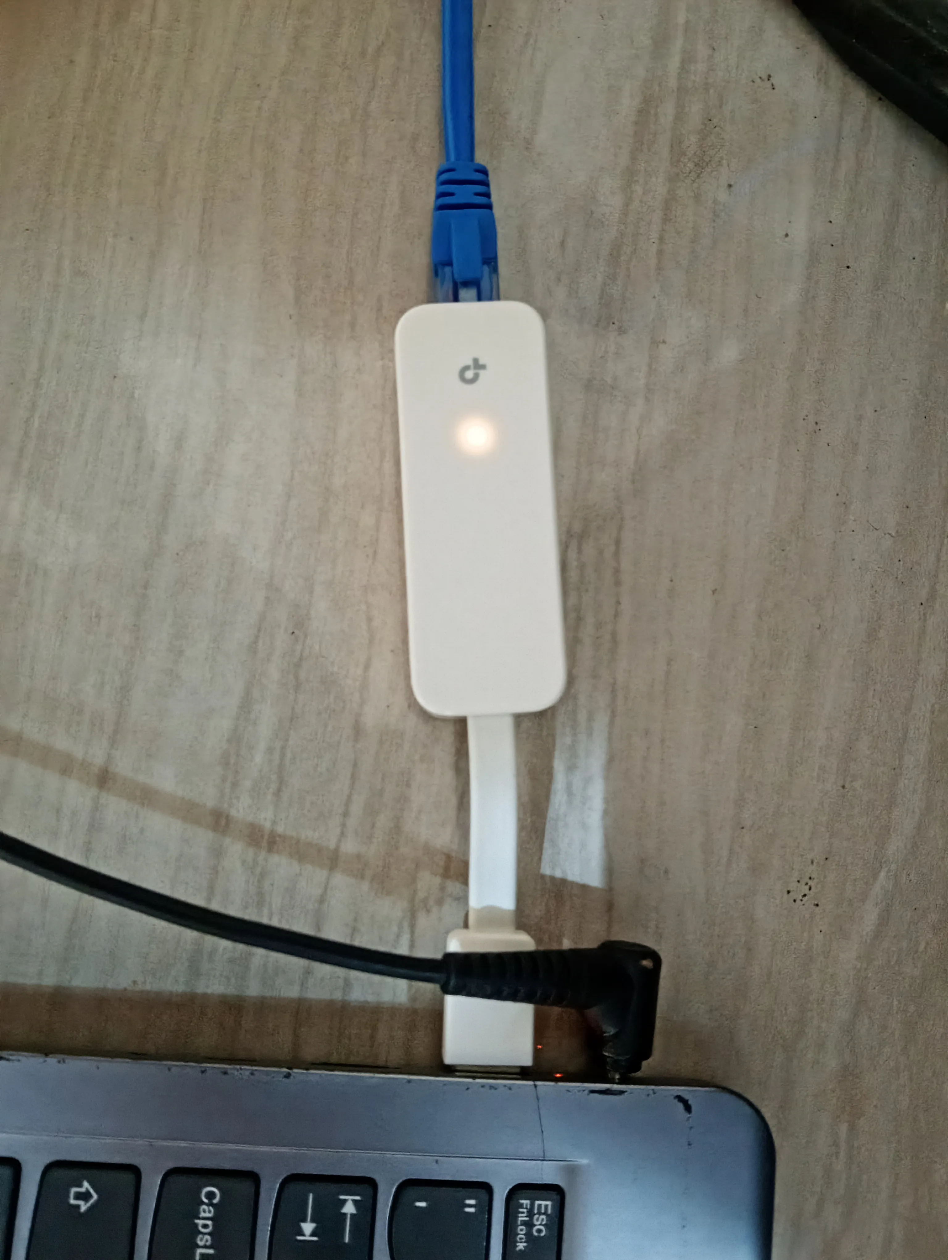 Adaptador plugado no notebook