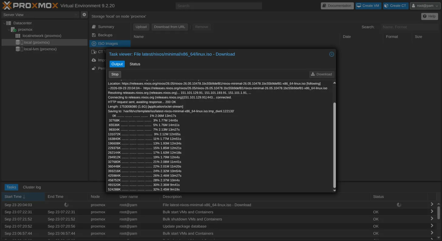 Janela de tarefa do Proxmox baixando a ISO mínima do NixOS de releases.nixos.org, com o progresso do download
